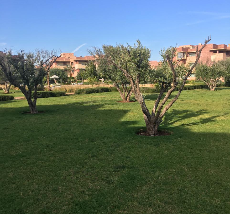 Appartement De Luxe Avec Jardin Prive Marrakesh Bagian luar foto